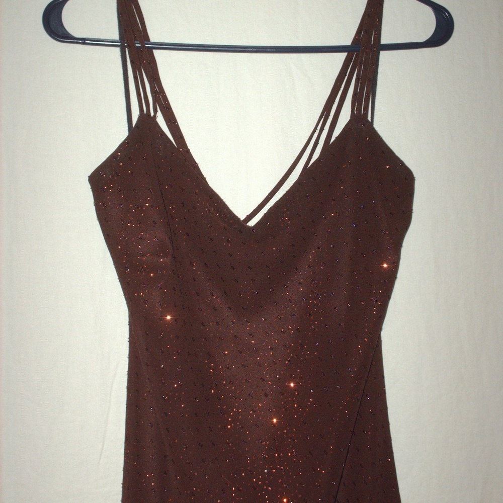 Lovely brown evening dress by Onyx Nite - Picture 4 of 8